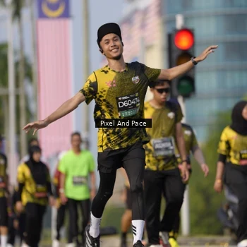 Runner Photo 6457298