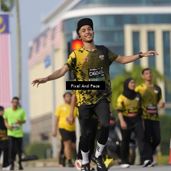 Runner Photo 6457301