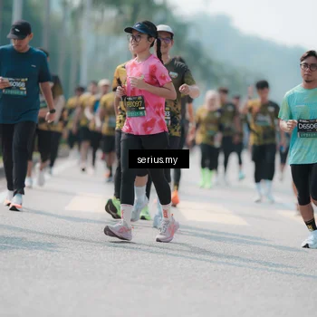 Runner Photo 6457323