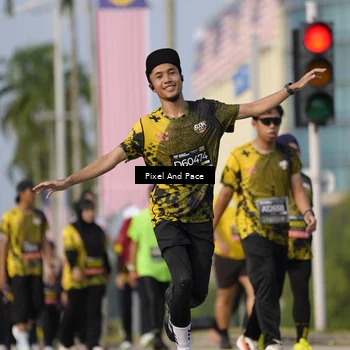 Runner Photo 6457330