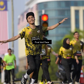 Runner Photo 6457337