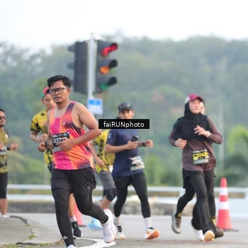 Runner Photo 6457415