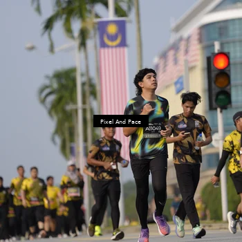 Runner Photo 6457480