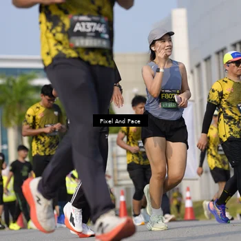 Runner Photo 6457504