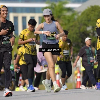 Runner Photo 6457557