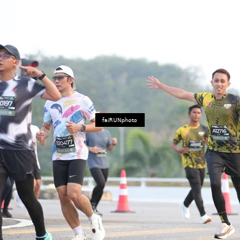 Runner Photo 6457895