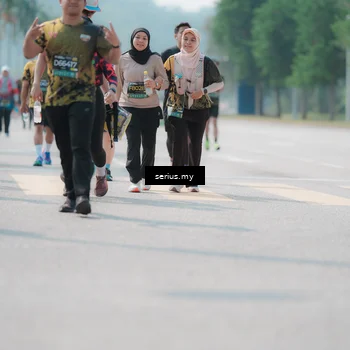 Runner Photo 6457899
