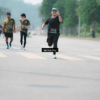 Runner Photo 6458002