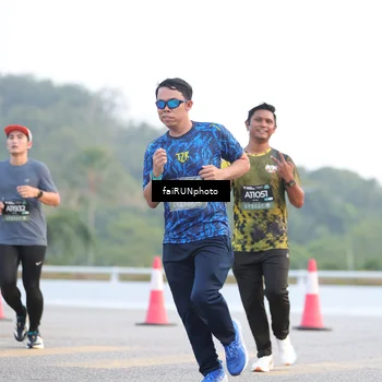 Runner Photo 6458009