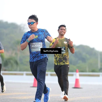 Runner Photo 6458010