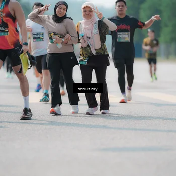 Runner Photo 6458031