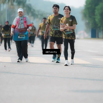 Runner Photo 6458049