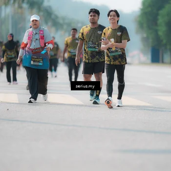 Runner Photo 6458050