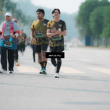 Runner Photo 6458058