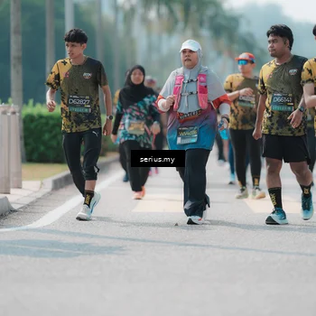 Runner Photo 6458064