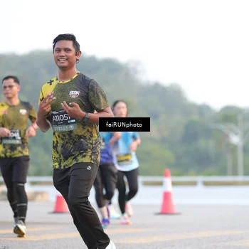 Runner Photo 6458070