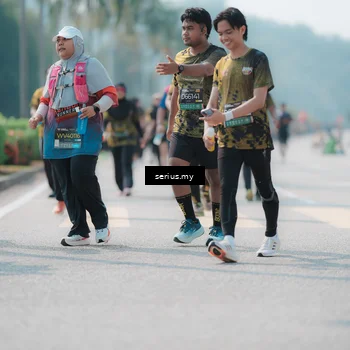 Runner Photo 6458076