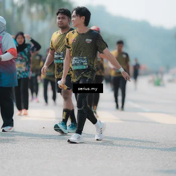 Runner Photo 6458088