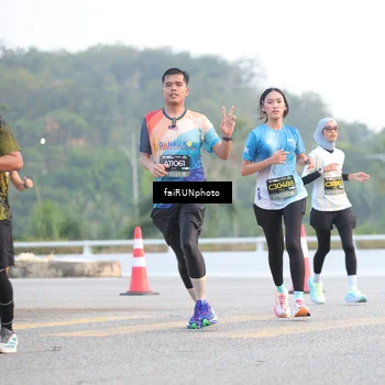 Runner Photo 6458104