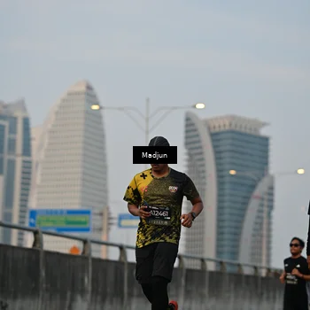 Runner Photo 6458128