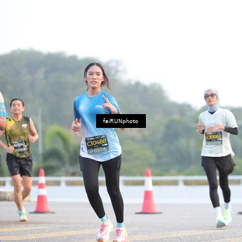 Runner Photo 6458140
