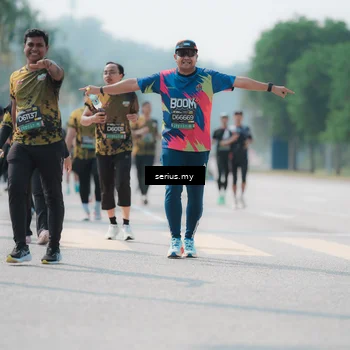 Runner Photo 6458150