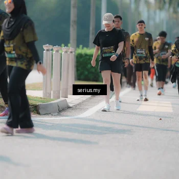 Runner Photo 6458172