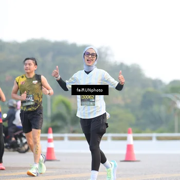 Runner Photo 6458239