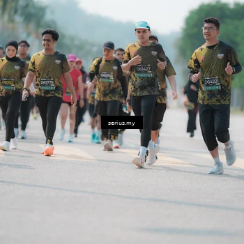 Runner Photo 6458242
