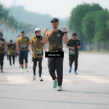 Runner Photo 6458359
