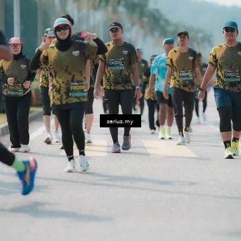 Runner Photo 6458422