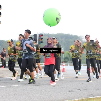 Runner Photo 6458444