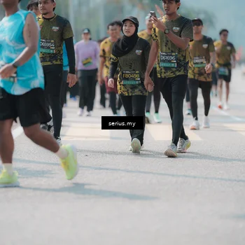 Runner Photo 6458495
