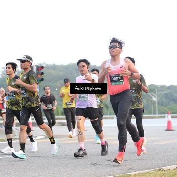 Runner Photo 6458523
