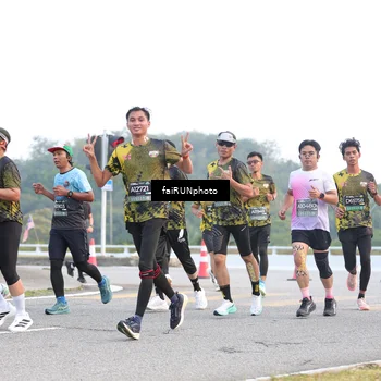 Runner Photo 6458555