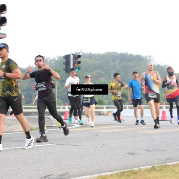 Runner Photo 6458661