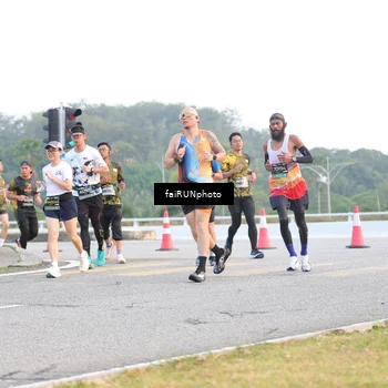 Runner Photo 6458685