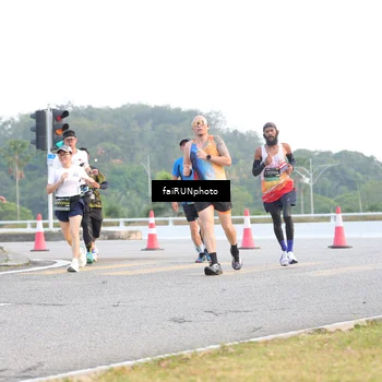 Runner Photo 6458686