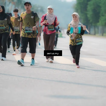 Runner Photo 6458697