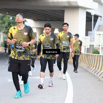 Runner Photo 6458802