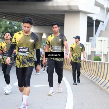 Runner Photo 6458841