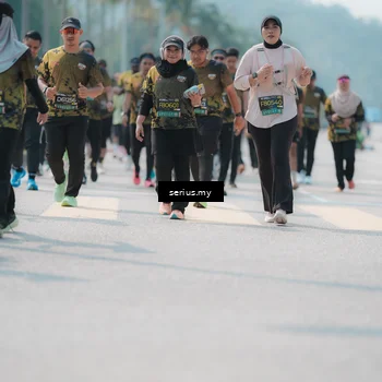 Runner Photo 6458915