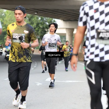 Runner Photo 6458924