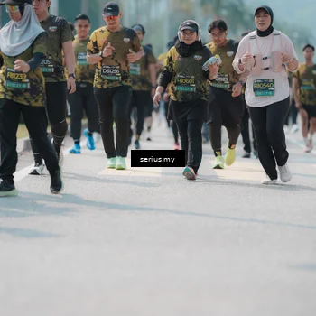 Runner Photo 6458925