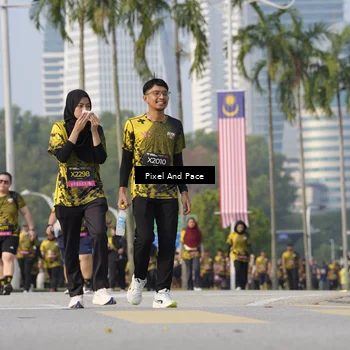 Runner Photo 6458926