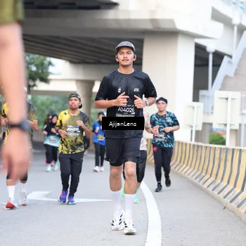 Runner Photo 6458951