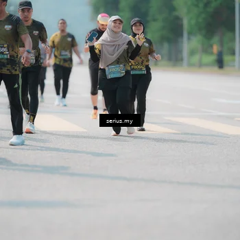 Runner Photo 6459001