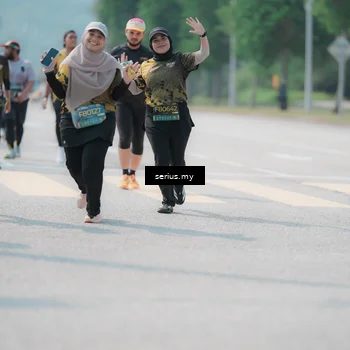 Runner Photo 6459011