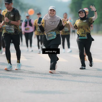 Runner Photo 6459012