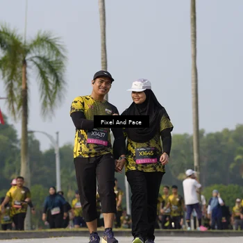 Runner Photo 6459020